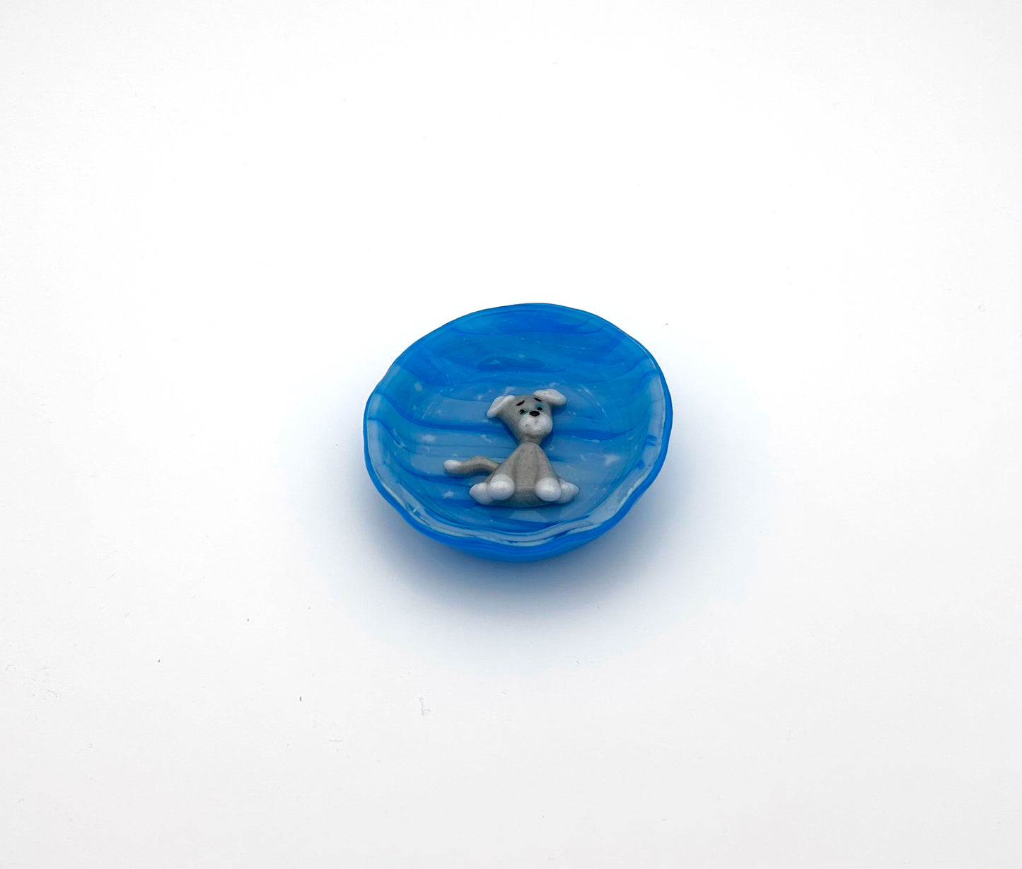 Ruffle Bowl Small Wispy Blue with Gray Dog
