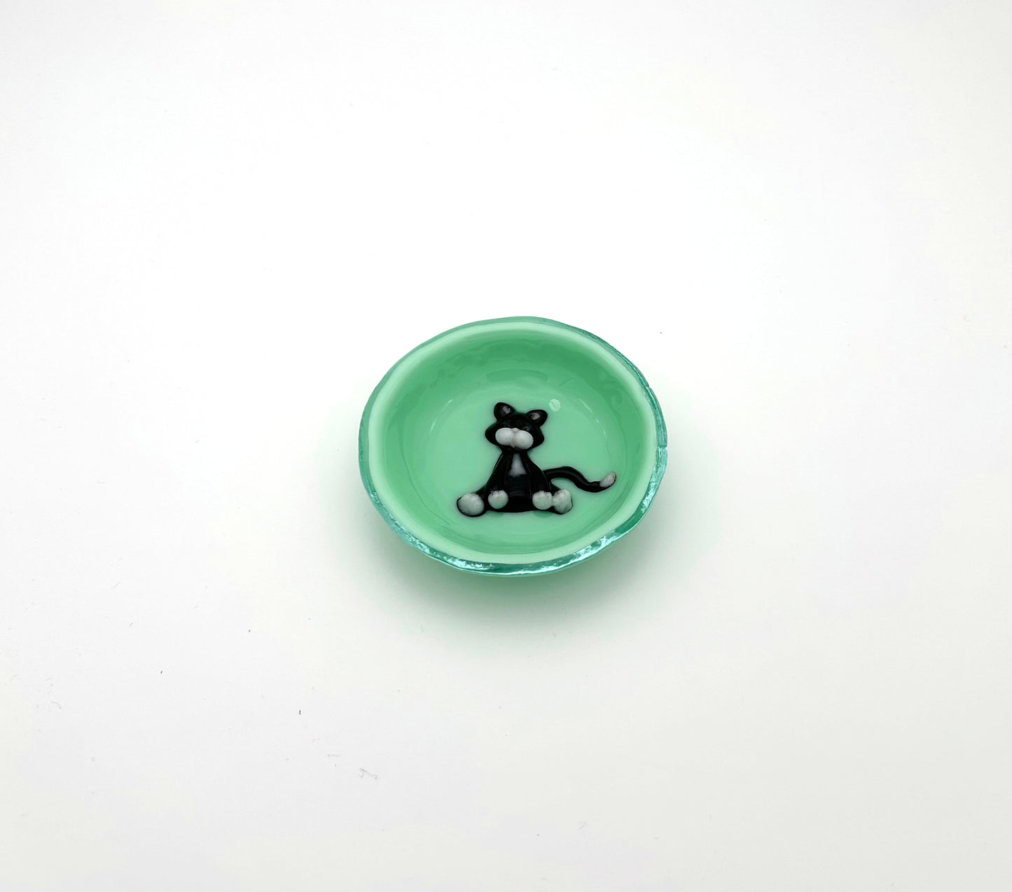 Ruffle Bowl Small Green with Black Cat