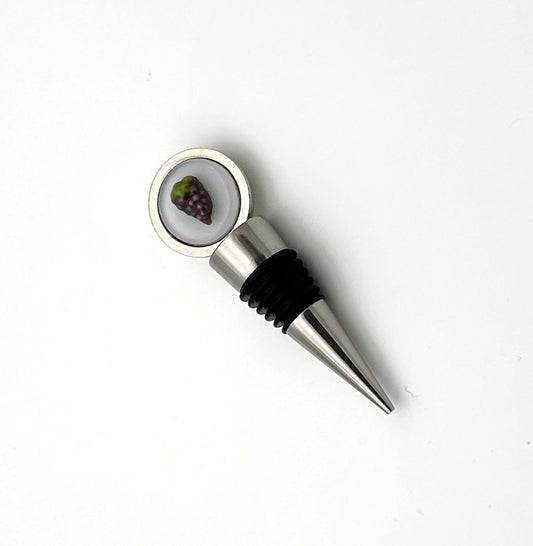 Wine Stopper with Grapes