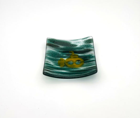 Square Dish Medium Green Spirit Yellow Submarine